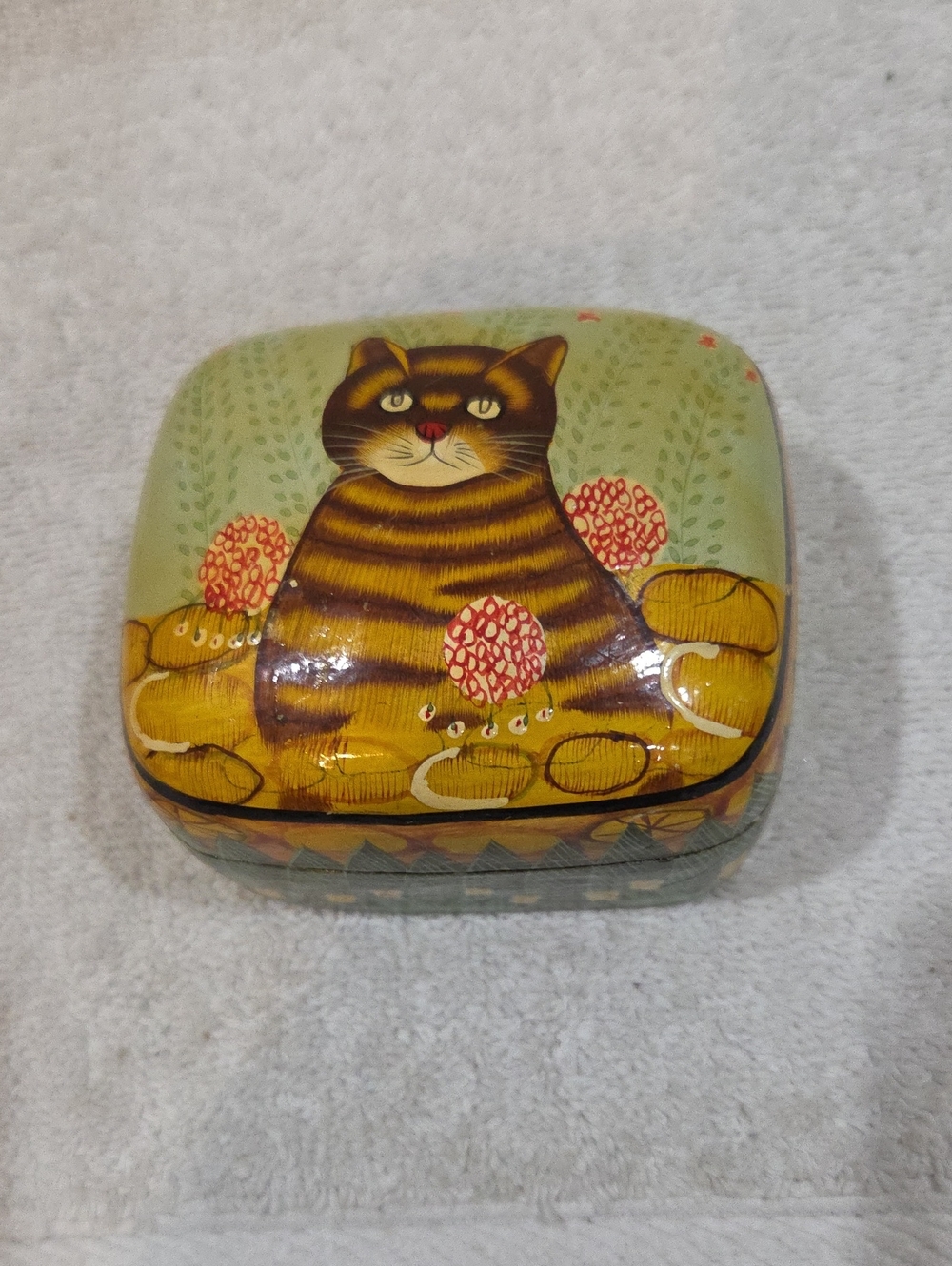 Hand-Painted Cat Trinket Box - Green and Yellow